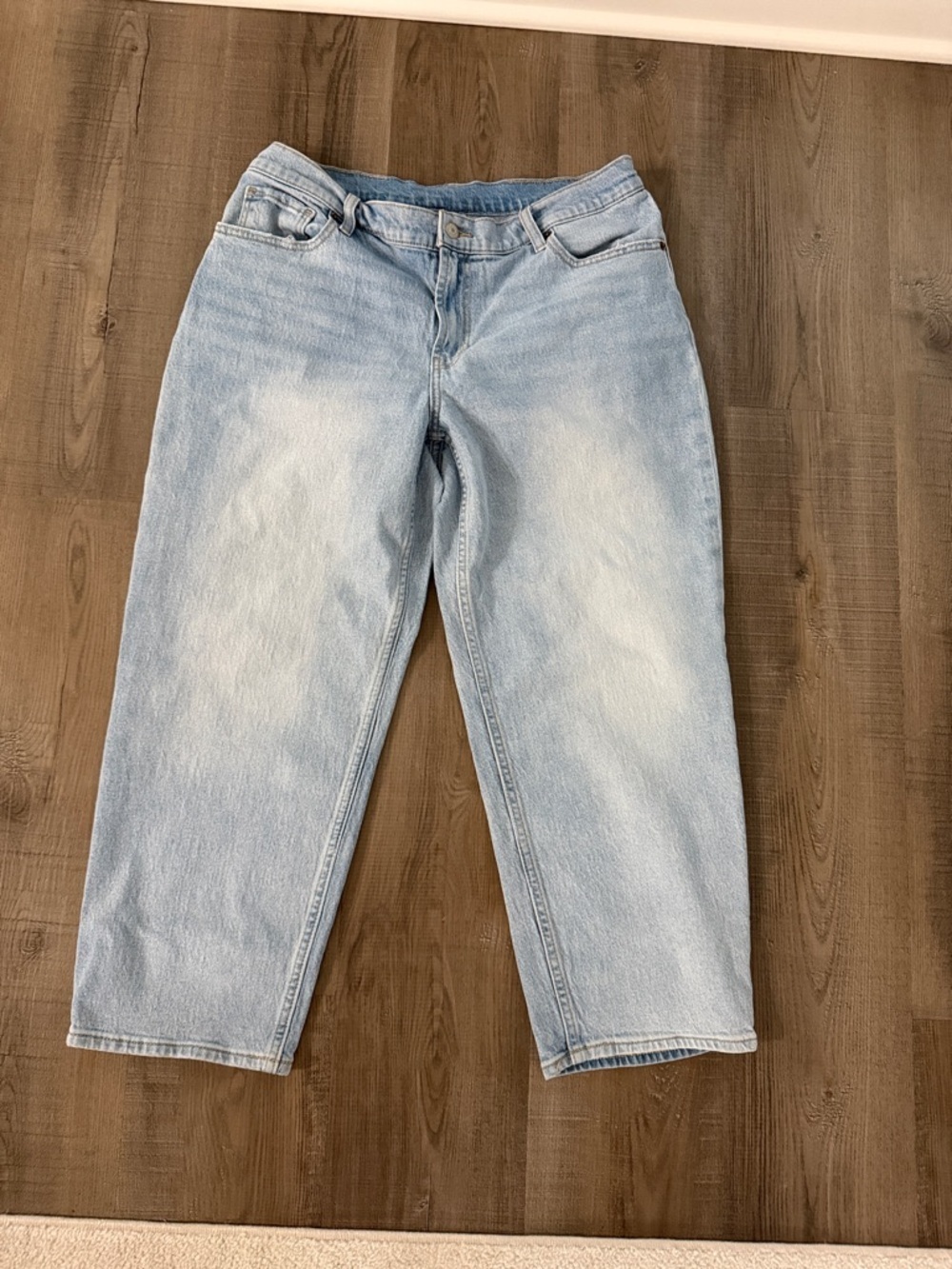 Old navy Light Wash boyfriend Leg Jeans - Classic Denim